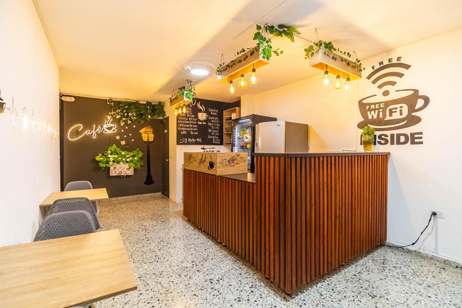 Edificio Santamarta Medellin Hotel ภายนอก รูปภาพ